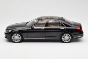 Mercedes S-Class W222 Черен Metallic Norev 1:18 183480 Метал — снимка 4 от 8