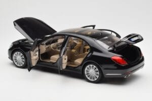 Mercedes S-Class W222 Черен Metallic Norev 1:18 183480 Метал — снимка 5 от 8