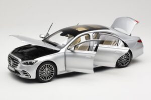 Mercedes S-Class W223 AMG Line Brilliant Silver Norev 1:18 183805 Метал — снимка 2 от 8