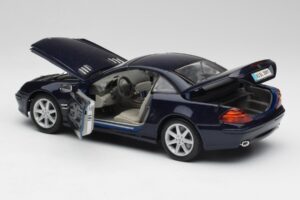Mercedes SL 500 R230 Син Maisto 1:18 B66962126 Метал — снимка 5 от 8