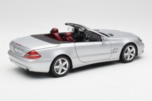 Mercedes SL 500 R230 Кабриолет Iridium Сребрист Minichamps 1:18 B66962388 Метал — снимка 3 от 8