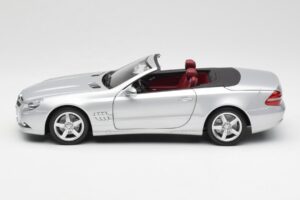 Mercedes SL 500 R230 Кабриолет Iridium Сребрист Minichamps 1:18 B66962388 Метал — снимка 4 от 8