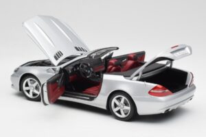 Mercedes SL 500 R230 Кабриолет Iridium Сребрист Minichamps 1:18 B66962388 Метал — снимка 5 от 8