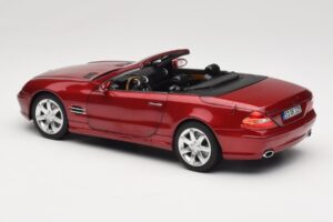 Mercedes SL 500 R230 Red Metallic Ограничено Издание Norev 1:18 183841 Метал — снимка 7 от 8