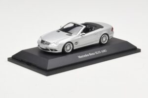 Mercedes SL 55 AMG R230 Сребрист Minichamps 1:43 B66962347 Метал — снимка 2 от 4