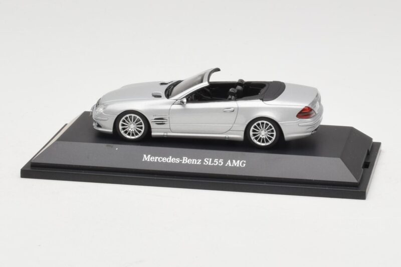 Mercedes SL 55 AMG R230 Сребрист Minichamps 1:43 B66962347 Метал