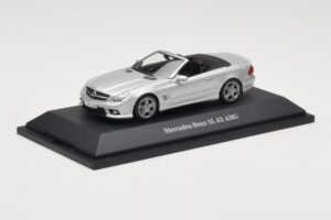 Mercedes SL 63 AMG R230 Silver Metallic Minichamps 1:43 B66960018 Метал — снимка 2 от 4
