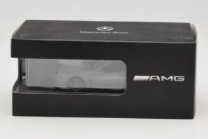 Mercedes SL 63 AMG R230 Silver Metallic Minichamps 1:43 B66960018 Метал — снимка 4 от 4