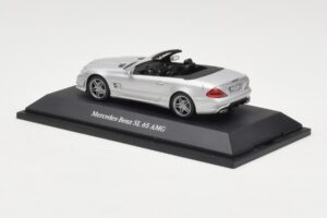 Mercedes SL 65 AMG R230 Сребрист Minichamps 1:43 B66960601 Метал — снимка 3 от 4