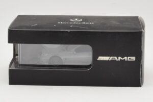 Mercedes SL 65 AMG R230 Сребрист Minichamps 1:43 B66960601 Метал — снимка 4 от 4