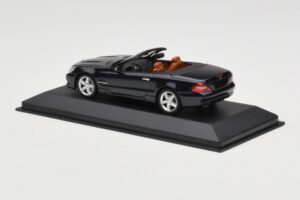 Mercedes SL R230 Черен Minichamps 1:43 B66961922 Метал — снимка 3 от 4