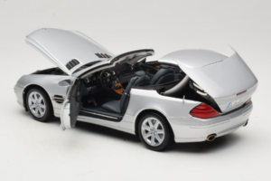Mercedes SL R129 Сребрист Minichamps 1:18 B66962133 Метал — снимка 6 от 10