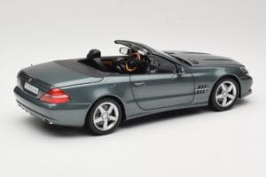 Mercedes SL R230 Amiant Green Minichamps 1:18 B66962389 Метал — снимка 3 от 8