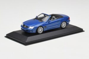 Mercedes SL R230 Tanzanite Син Minichamps 1:43 B66962250 Метал — снимка 2 от 4
