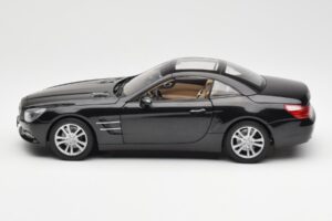 Mercedes SL R231 Magnetite Черно Металик Norev 1:18 B66960107 Метал — снимка 5 от 9