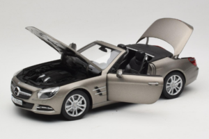 Mercedes SL500 R231 Dark Grey Matt Norev 1:18 183590 Метал — снимка 2 от 9