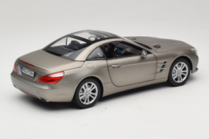 Mercedes SL500 R231 Dark Grey Matt Norev 1:18 183590 Метал — снимка 4 от 9