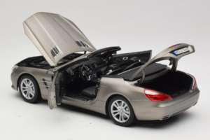 Mercedes SL500 R231 Dark Grey Matt Norev 1:18 183590 Метал — снимка 6 от 9