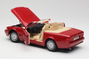 Mercedes SL500 R129 Червен Revell 1:18 08927 Метал — снимка 5 от 8