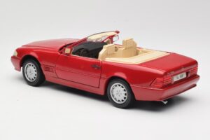 Mercedes SL500 R129 Червен Revell 1:18 08927 Метал — снимка 7 от 8