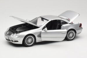Mercedes SL55 AMG R230 Сребрист Maisto 1:18 36894 Метал — снимка 2 от 8