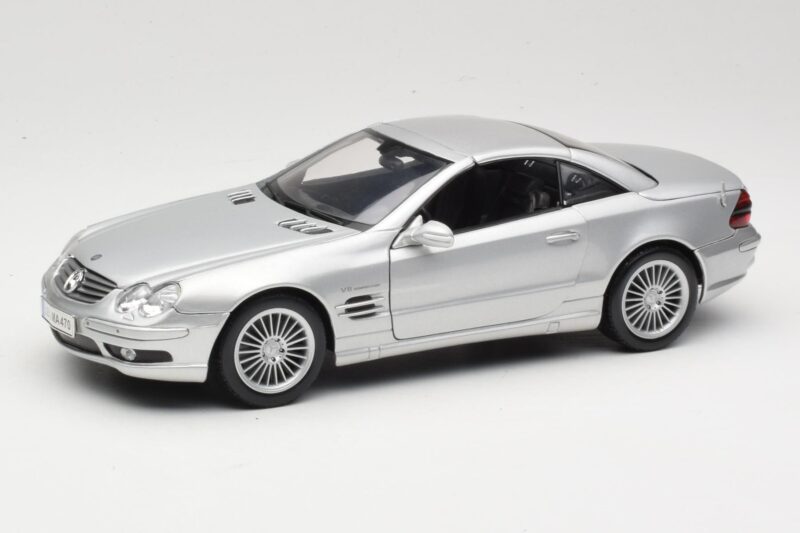 Mercedes SL55 AMG R230 Сребрист Maisto 1:18 36894 Метал