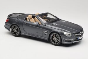 Mercedes SL65 AMG Black Series R230 Matte Black Maisto 1:18 36198 Метал — снимка 6 от 8