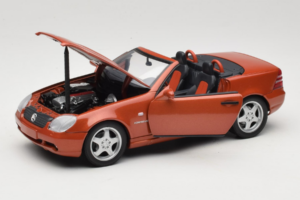 Mercedes SLK R170 230 AMG Orange Metallic Minichamps 1:18 B66005227 Метал — снимка 2 от 9