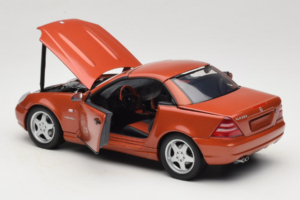 Mercedes SLK R170 230 AMG Orange Metallic Minichamps 1:18 B66005227 Метал — снимка 6 от 9