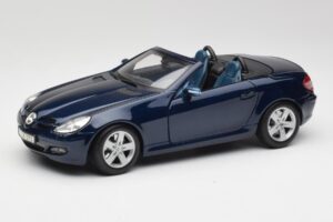 Mercedes SLK R171 Син Maisto 1:18 B66962190 Метал