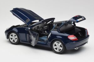 Mercedes SLK R171 Син Maisto 1:18 B66962190 Метал — снимка 5 от 8