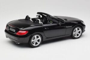 Mercedes SLK R172 Magnetite Черен Minichamps 1:18 B66960514 Метал — снимка 3 от 8