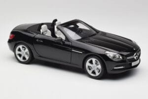 Mercedes SLK R172 Magnetite Черен Minichamps 1:18 B66960514 Метал — снимка 6 от 8