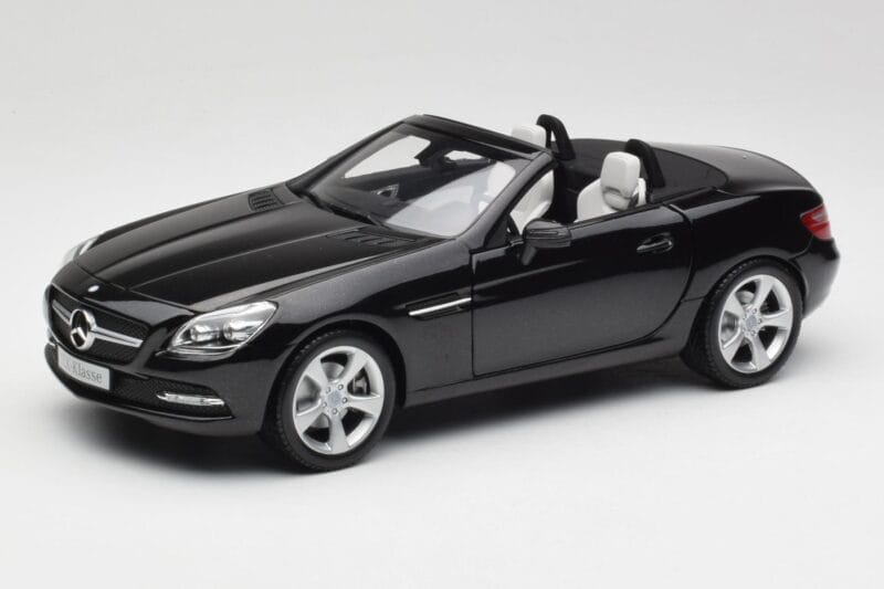 Mercedes SLK R172 Magnetite Черен Minichamps 1:18 B66960514 Метал