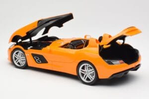 Mercedes SLR McLaren C199 Stirling Moss AMG Solarbeam Metallic Minichamps 1:18 100038400 Метал — снимка 5 от 8