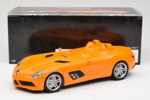 Mercedes SLR McLaren C199 Stirling Moss AMG Solarbeam Metallic Minichamps 1:18 100038400 Метал — снимка 8 от 8