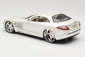 Mercedes SLR McLaren C199 Бял Maisto 1:18 31068 Метал — снимка 7 от 8