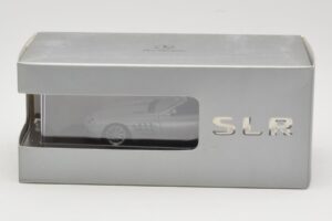 Mercedes SLR McLaren Roadster Crystal Laurit Silver Minichamps 1:43 B66961005 Метал — снимка 4 от 4