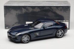 Mercedes SLS AMG C197 Blue Metallic Minichamps 1:18 100039021 Метал — снимка 8 от 8