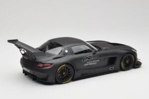 Mercedes AMG SLS C197 GT3 45 Години Driving Performance Minichamps 1:18 151133100 Метал — снимка 2 от 6