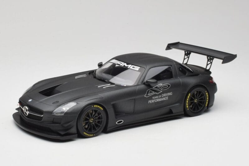 Mercedes AMG SLS C197 GT3 45 Години Driving Performance Minichamps 1:18 151133100 Метал