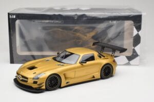 Mercedes AMG SLS C197 GT3 Street Златен Minichamps 1:18 151113106 Метал — снимка 6 от 6