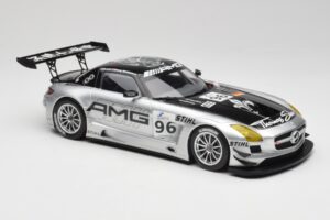 Mercedes AMG SLS C197 GT3 Team AMG China #96 M. Hakkinen / C. Cheng Zhuhai 6th 2011 Minichamps 1:18 151113196 Метал — снимка 4 от 6