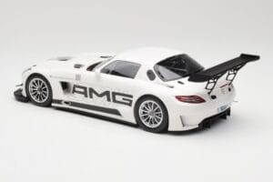 Mercedes AMG SLS C197 GT3 Street Бял Minichamps 1:18 151123107 Метал — снимка 5 от 6