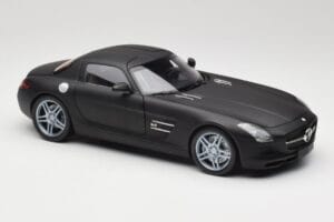 Mercedes SLS AMG C197 Matte Black Minichamps 1:18 100039027 Метал — снимка 6 от 8