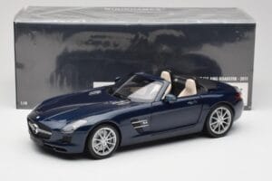 Mercedes SLS AMG R197 Roadster South Seas Син Minichamps 1:18 100039031 Метал — снимка 8 от 8