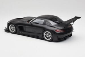 Mercedes SLS AMG GT3 C197 Street Мат Черен Minichamps 1:18 151113101 Метал — снимка 5 от 6