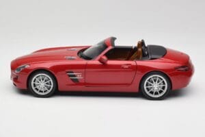 Mercedes SLS AMG R197 Roadster Le Mans Червен Minichamps 1:18 100039030 Метал — снимка 4 от 8