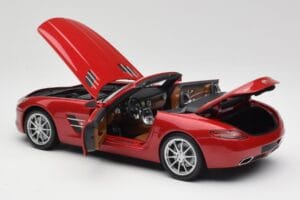 Mercedes SLS AMG R197 Roadster Le Mans Червен Minichamps 1:18 100039030 Метал — снимка 5 от 8