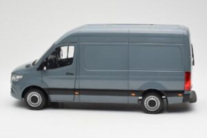 Mercedes Sprinter W907 Синьо-Сиво Norev 1:18 183423 Метал — снимка 4 от 7